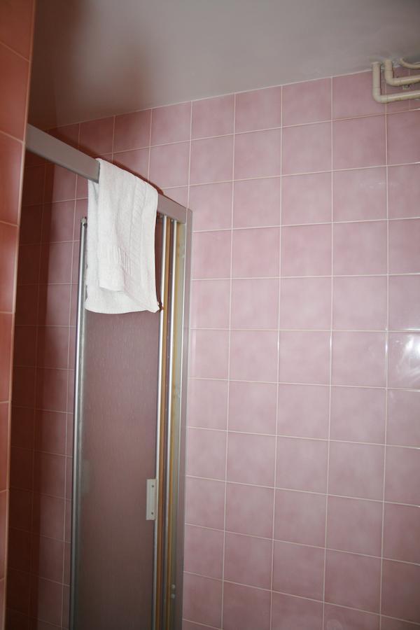 Auberge Saint Martin Habitación foto